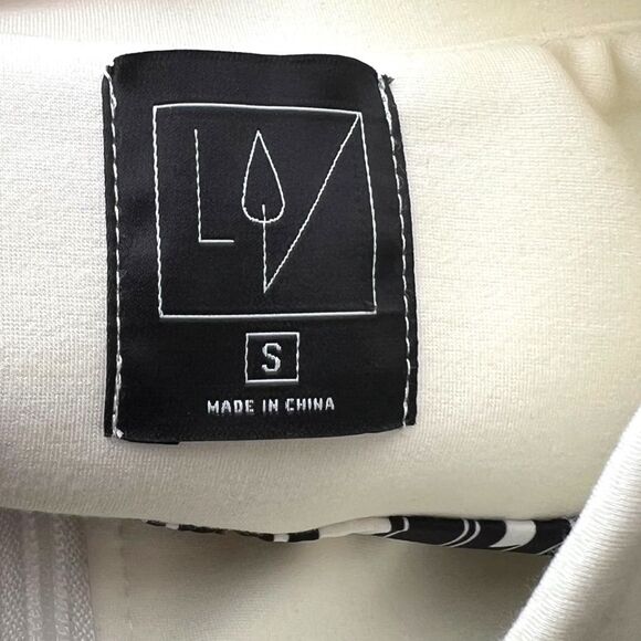 White bomber jacket Size Small lots of pockets NWT - Picture 9 of 12